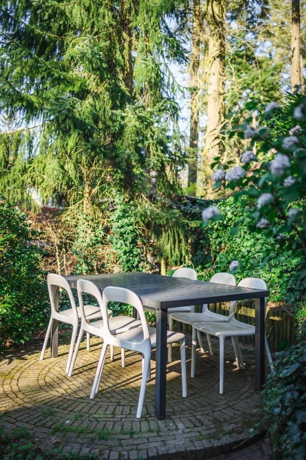 Luxe Vakantiehuis In Het Bos Met Jacuzzi En Sauna لونتيرين المظهر الخارجي الصورة